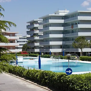 appartamenti-valbella-con-piscina.hotelinveneto.com/