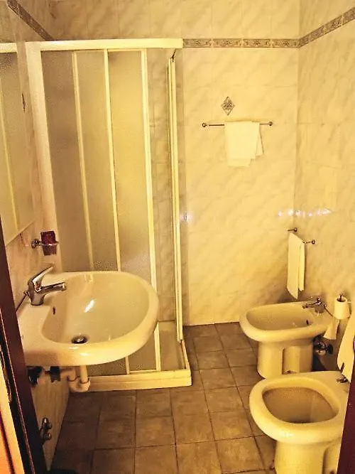 Hotel Minerva Milan 3*,